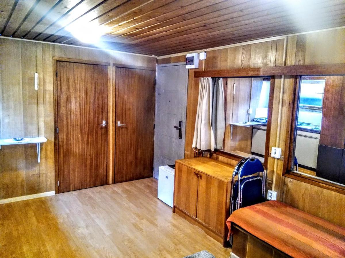 Two Rooms Rustic House - Self Check-In Bukurešť Exteriér fotografie