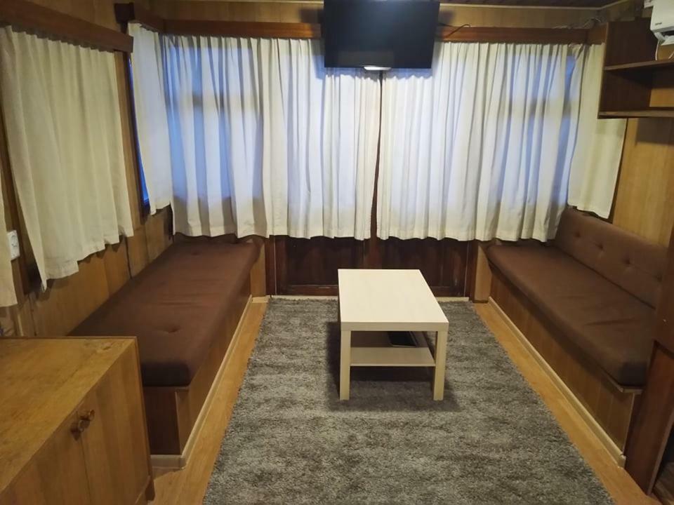 Two Rooms Rustic House - Self Check-In Bukurešť Exteriér fotografie